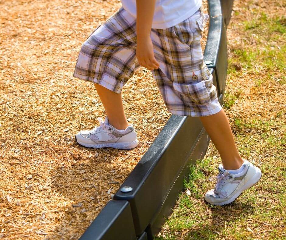 Example of loose fill wooden mulch safety surfacing