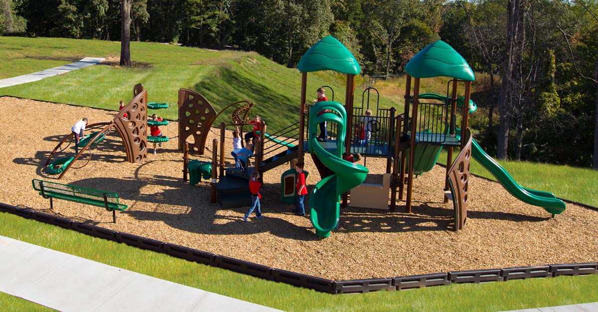 Choosing a Commercial Playground Slide For Kids